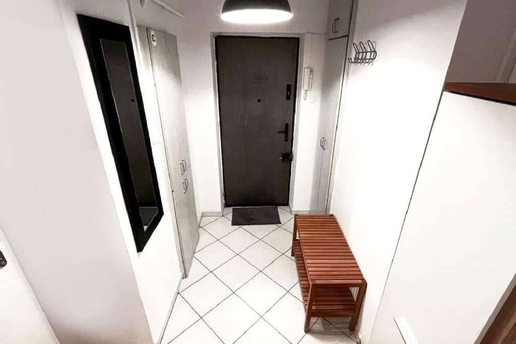 Marszalkowska 140 , Metro Swietokrzyska Varsóvia Exterior foto